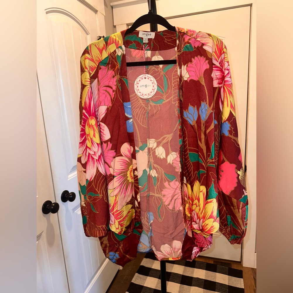 NWT Umgee Size S/M Burgundy Floral Open Front Cardigan with Pink Yellow Accents - Picture 2 of 7